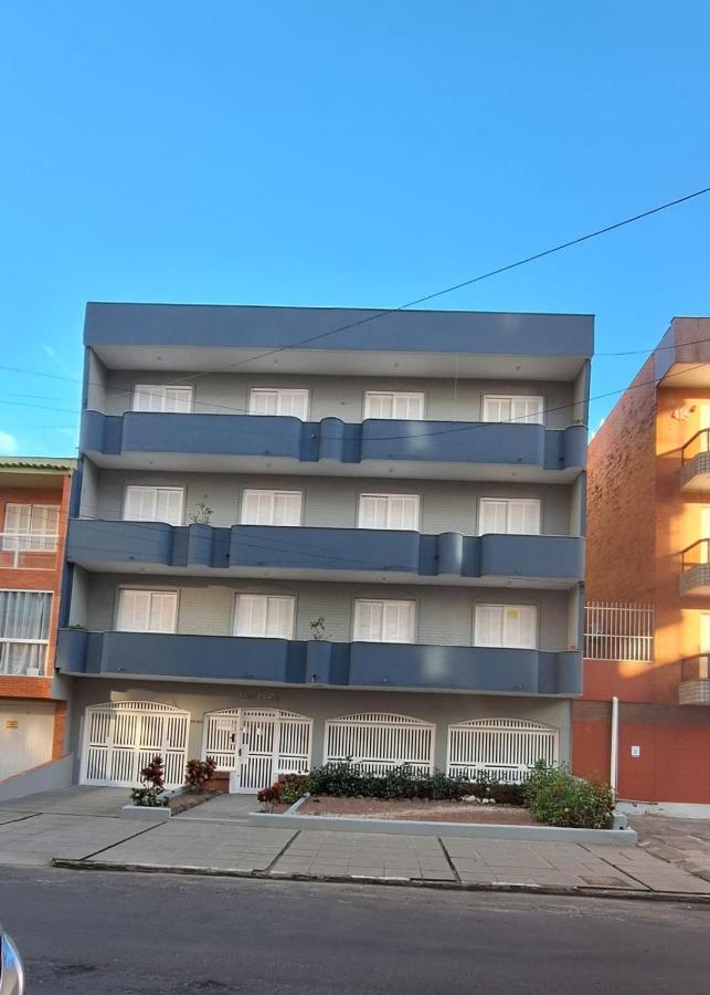 Apartment 1 Dormitorio, Confortavel, No Centro De A 1 Quadra Do Mar Capao da Canoa